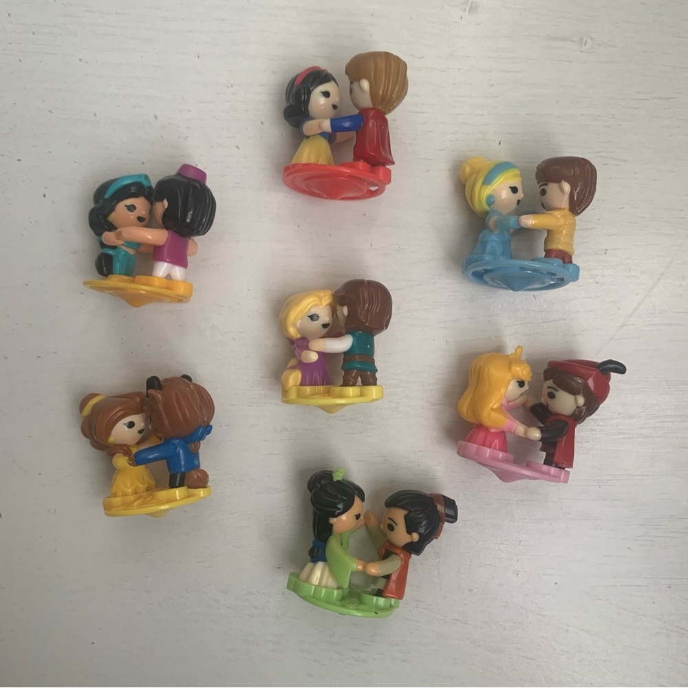 Kinder Surprise Disney Dancing Princess & Prince Small Figurines Lot of 7 Pairs